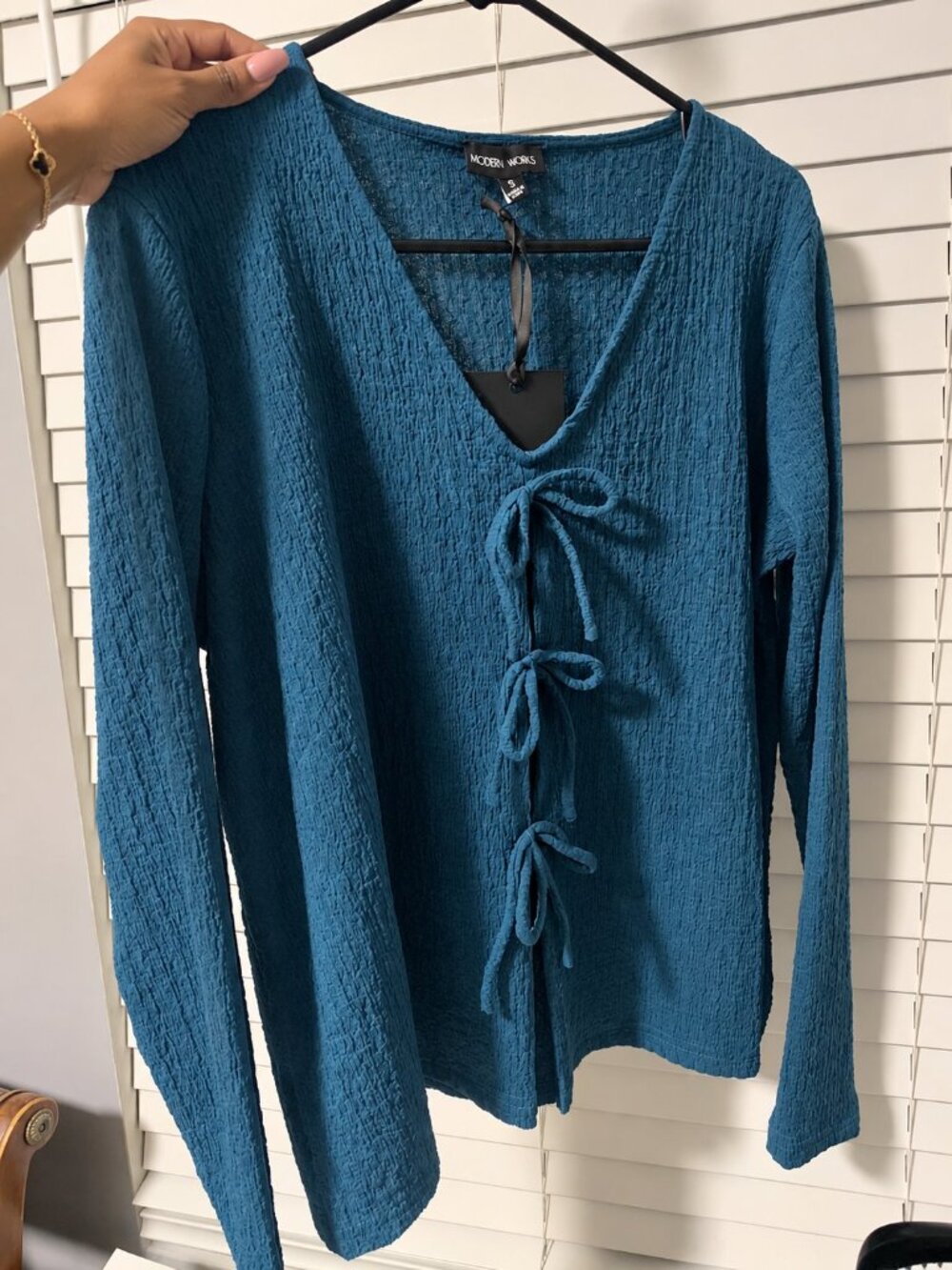 Modern Works Teal Textured Bow Front Long Sleeve Top – Size Small - Picture 2 of 11